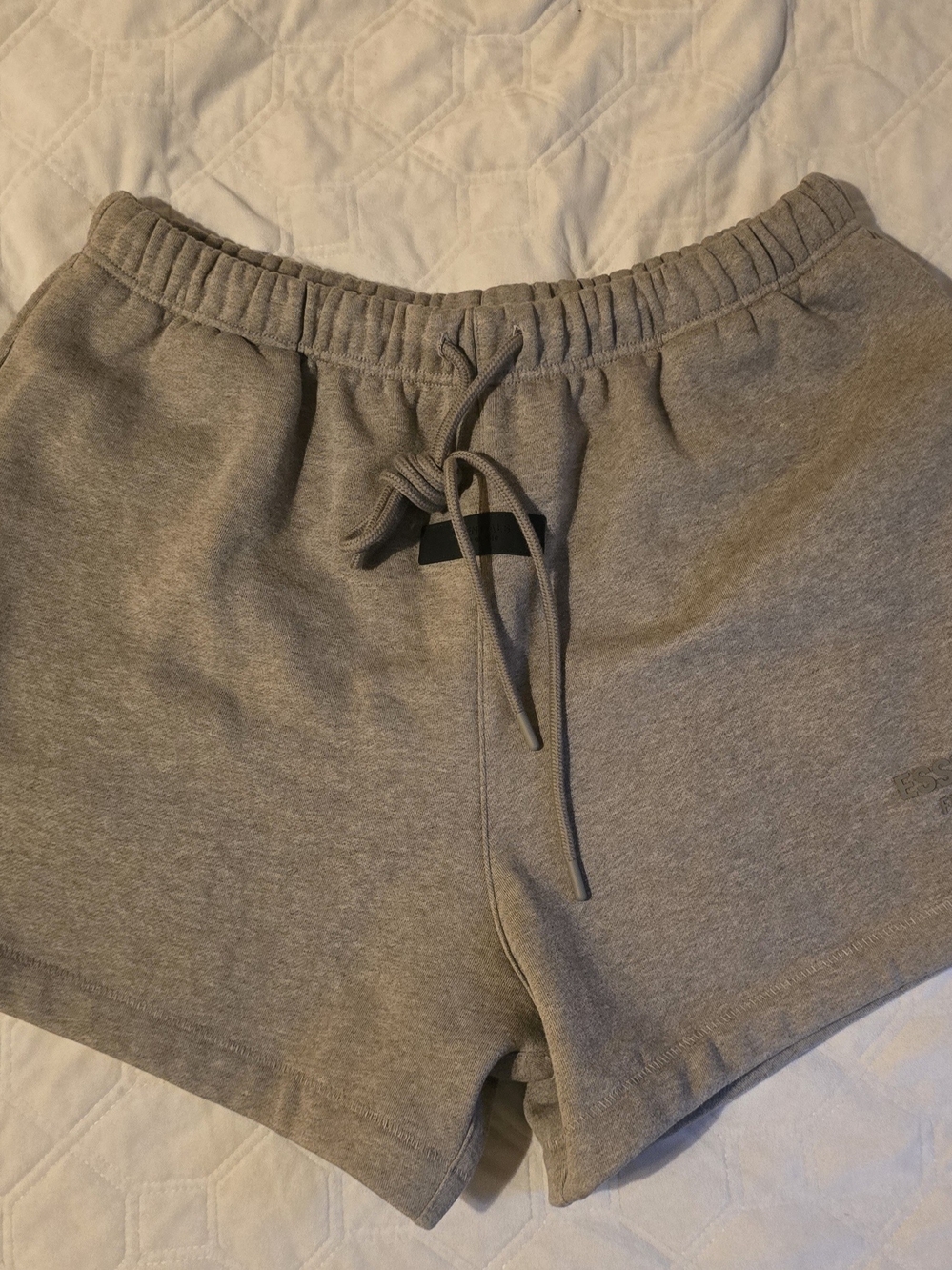 Fear Of God Essentials Sz XL  Grey sweatshorts (160SU242001F) S/S '24